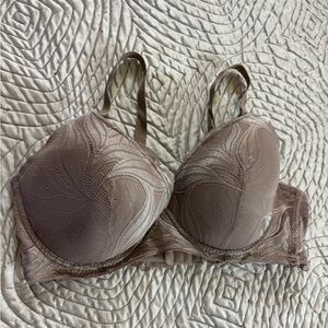 Anne Klein Elegant Lace Bra in Tan